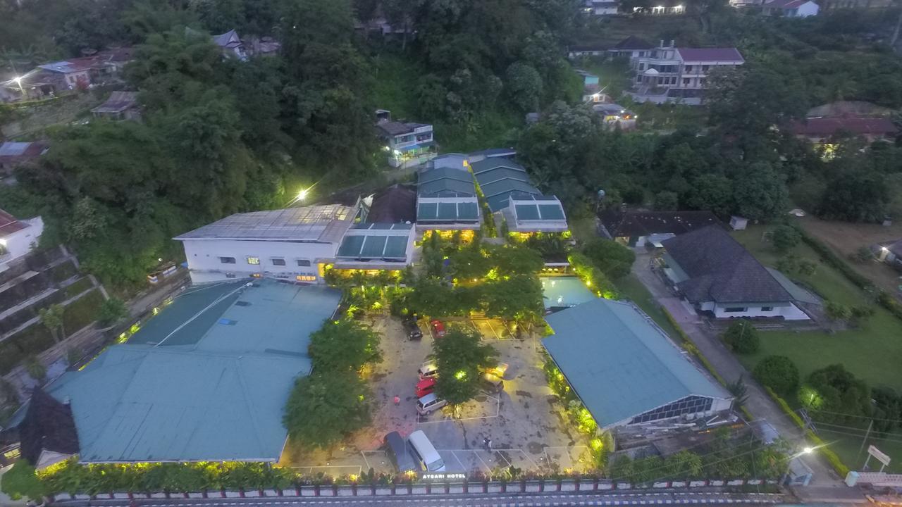 Atsari Hotel Parapat Exterior photo